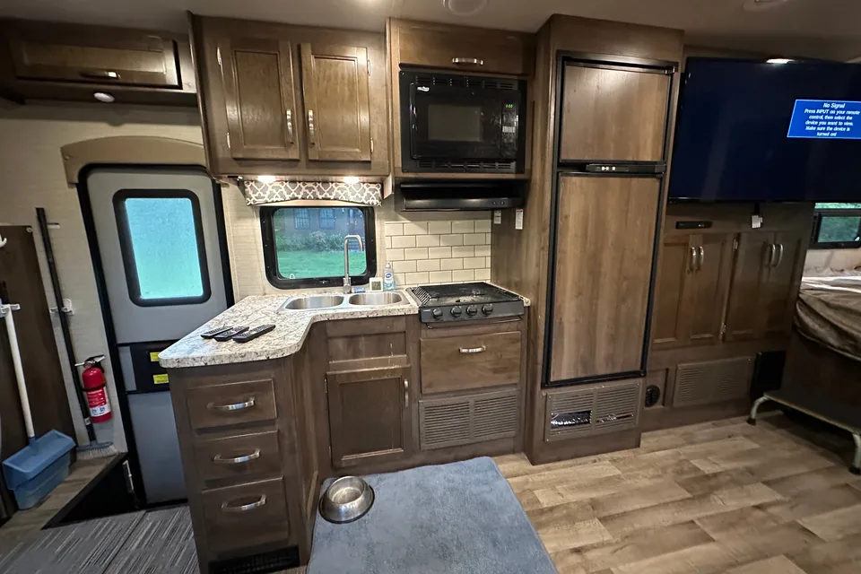 Jeff's Jayco Redhawk Class C