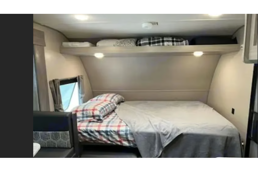 'Cat' the 2022 Coachmen Catalina Summit ACO900