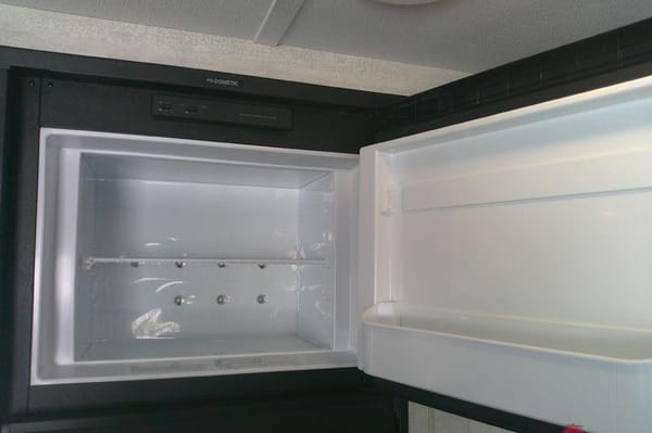 Max’s Shasta 26DB Travel Trailer