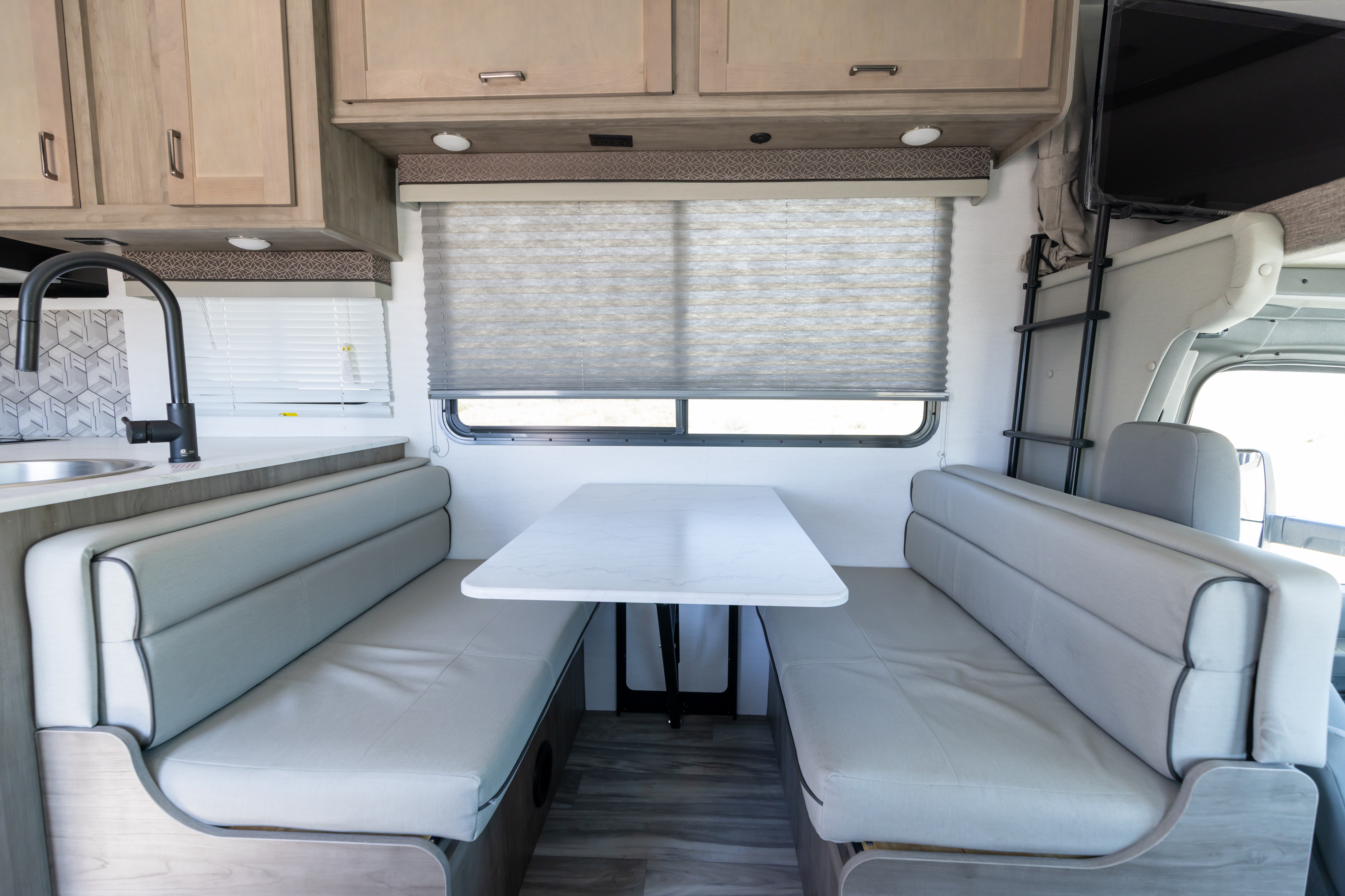The Weekender! Great RV for Beginners 6280LE - 39077