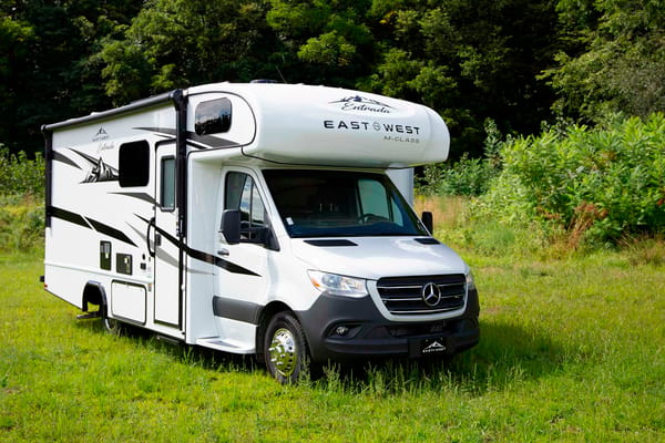 2023 Mercedes-Benz 24' Class-C (Diesel)