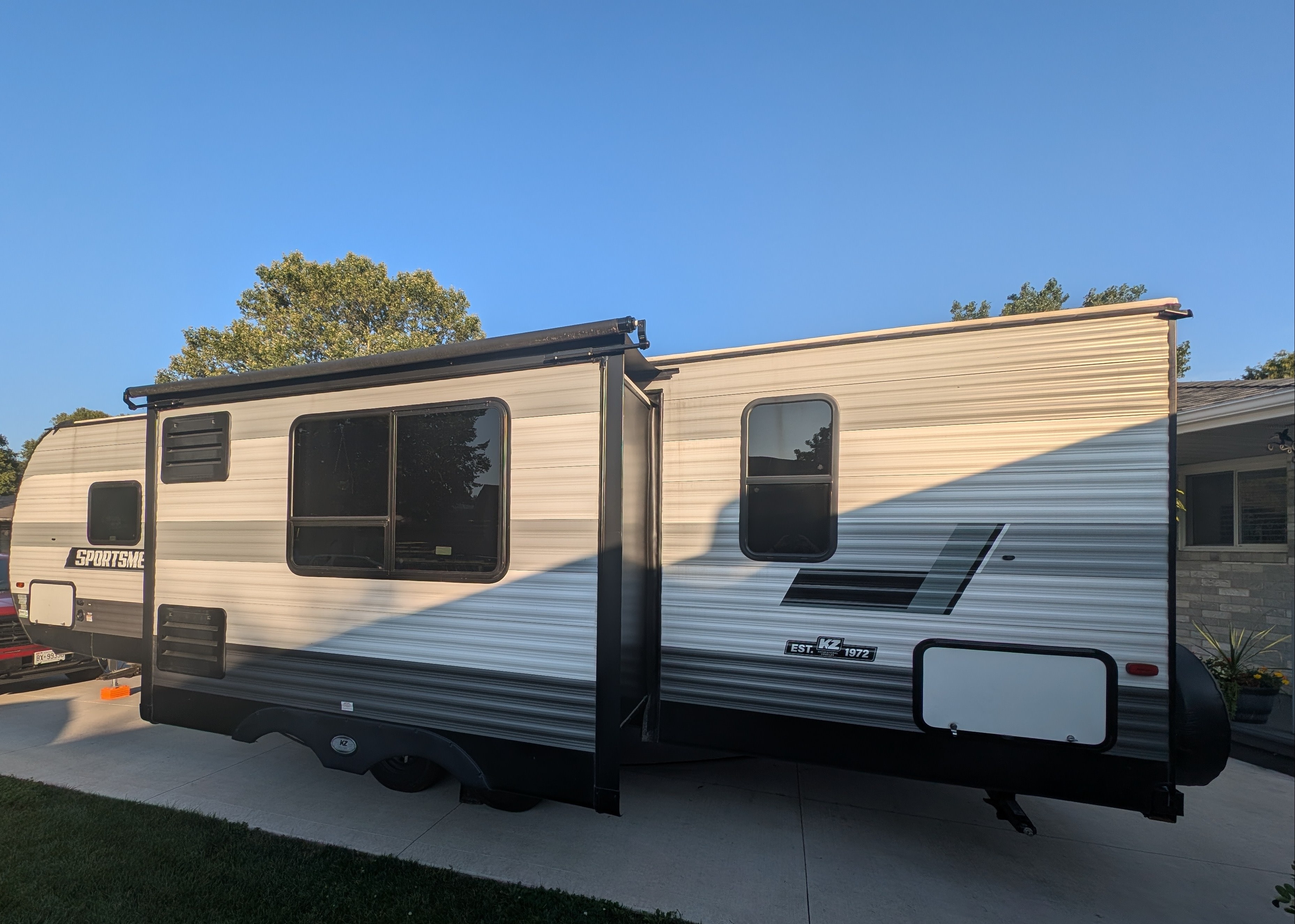 Robert's 2021 KZ Sportsmen 281bhse Travel Trailer
