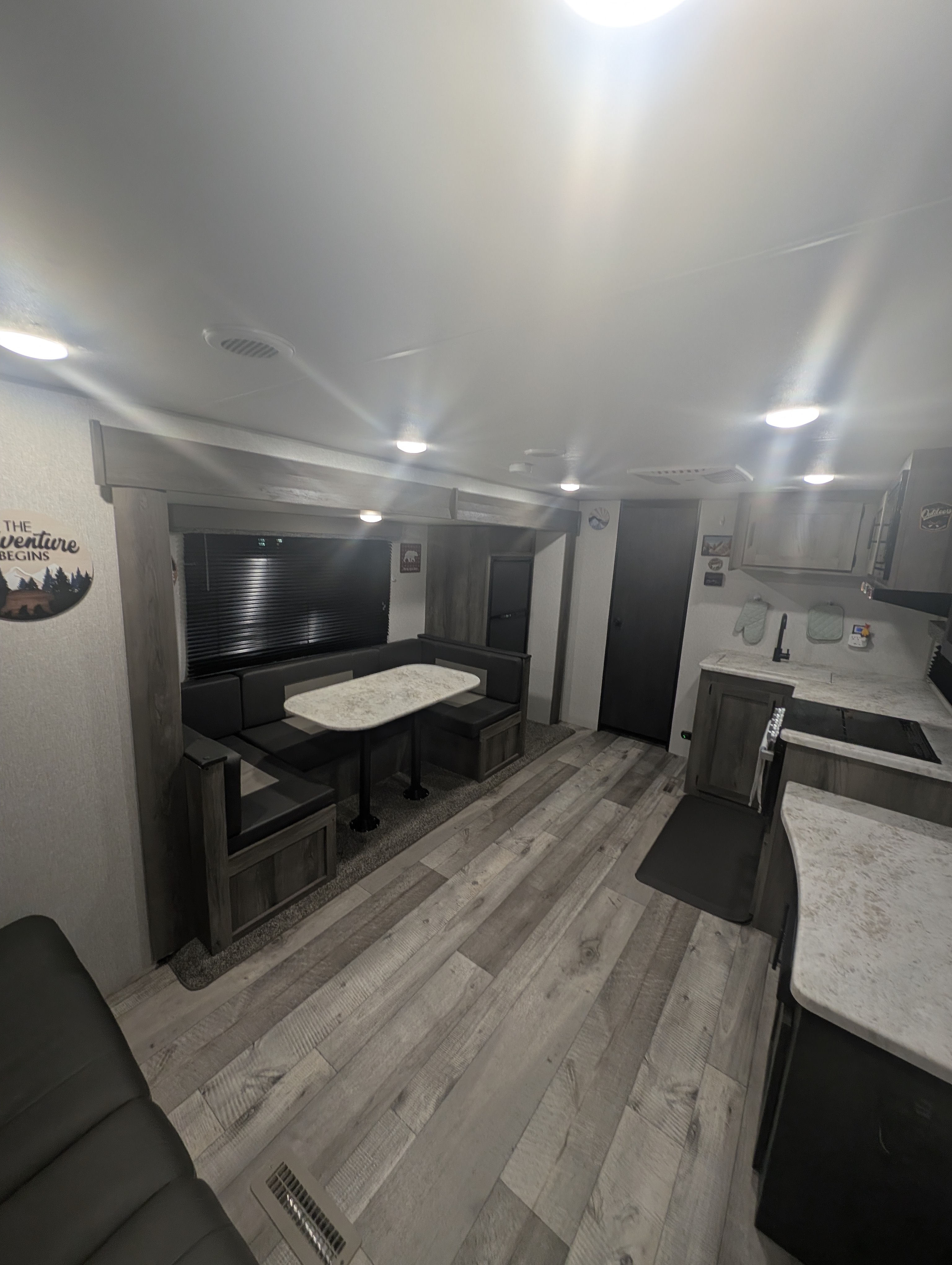 Robert's 2021 KZ Sportsmen 281bhse Travel Trailer