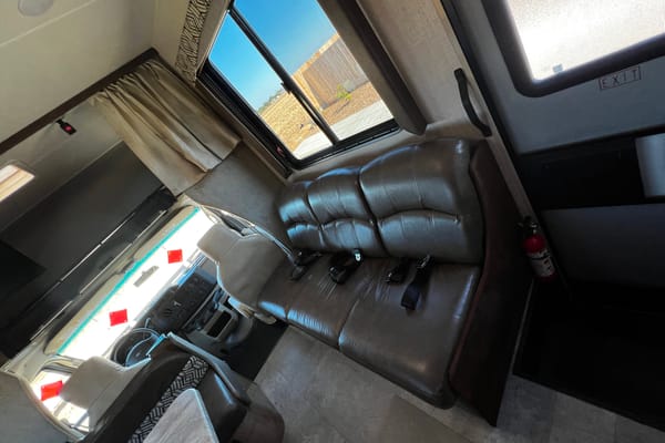 Perfect RV Getaway - 2020 Coachmen Leprechaun