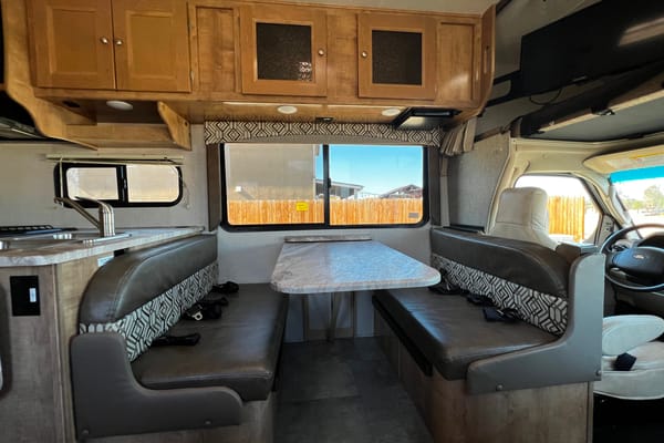 Perfect RV Getaway - 2020 Coachmen Leprechaun