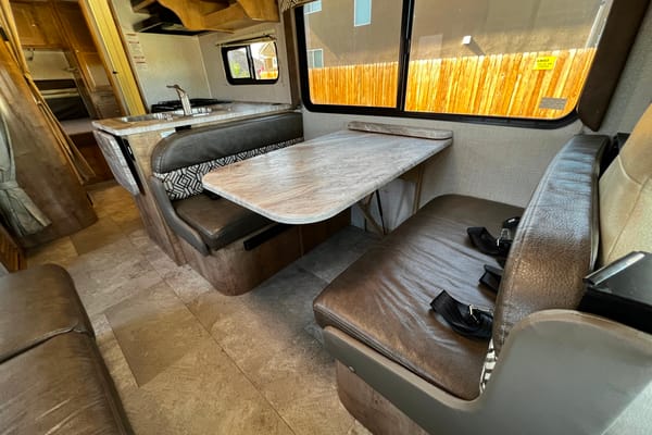 Perfect RV Getaway - 2020 Coachmen Leprechaun