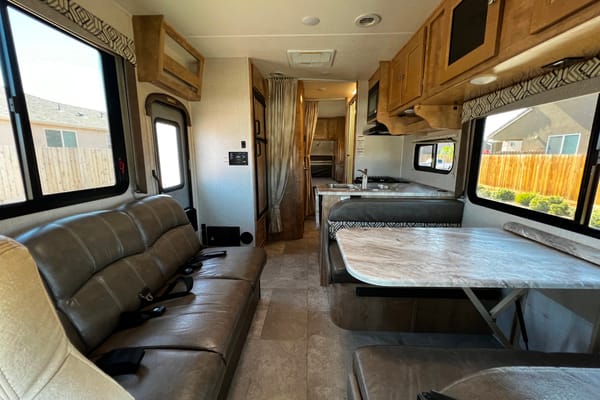 Perfect RV Getaway - 2020 Coachmen Leprechaun