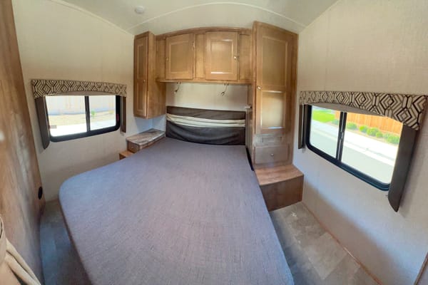 Perfect RV Getaway - 2020 Coachmen Leprechaun