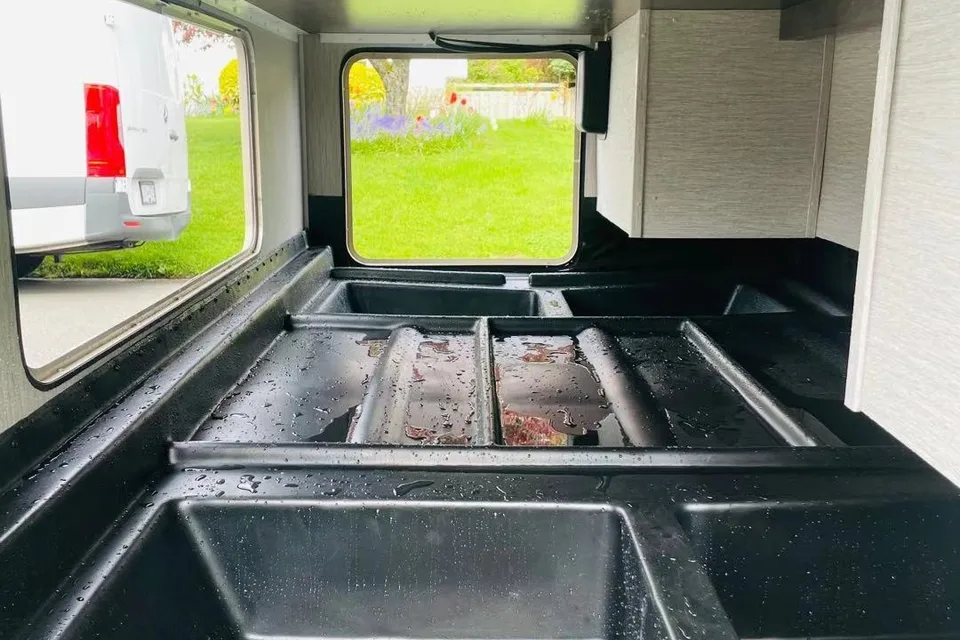2022 Coachmen Leprechaun Ford 450 Class C,  Sleep 8 people, cozy like home.