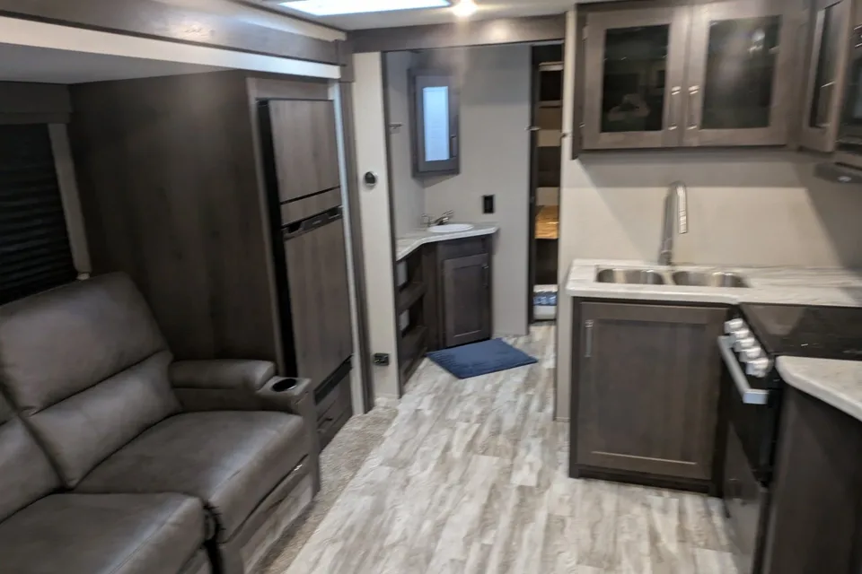 Tyler's Grand Design Trancend Xplor 245RL Travel Trailer