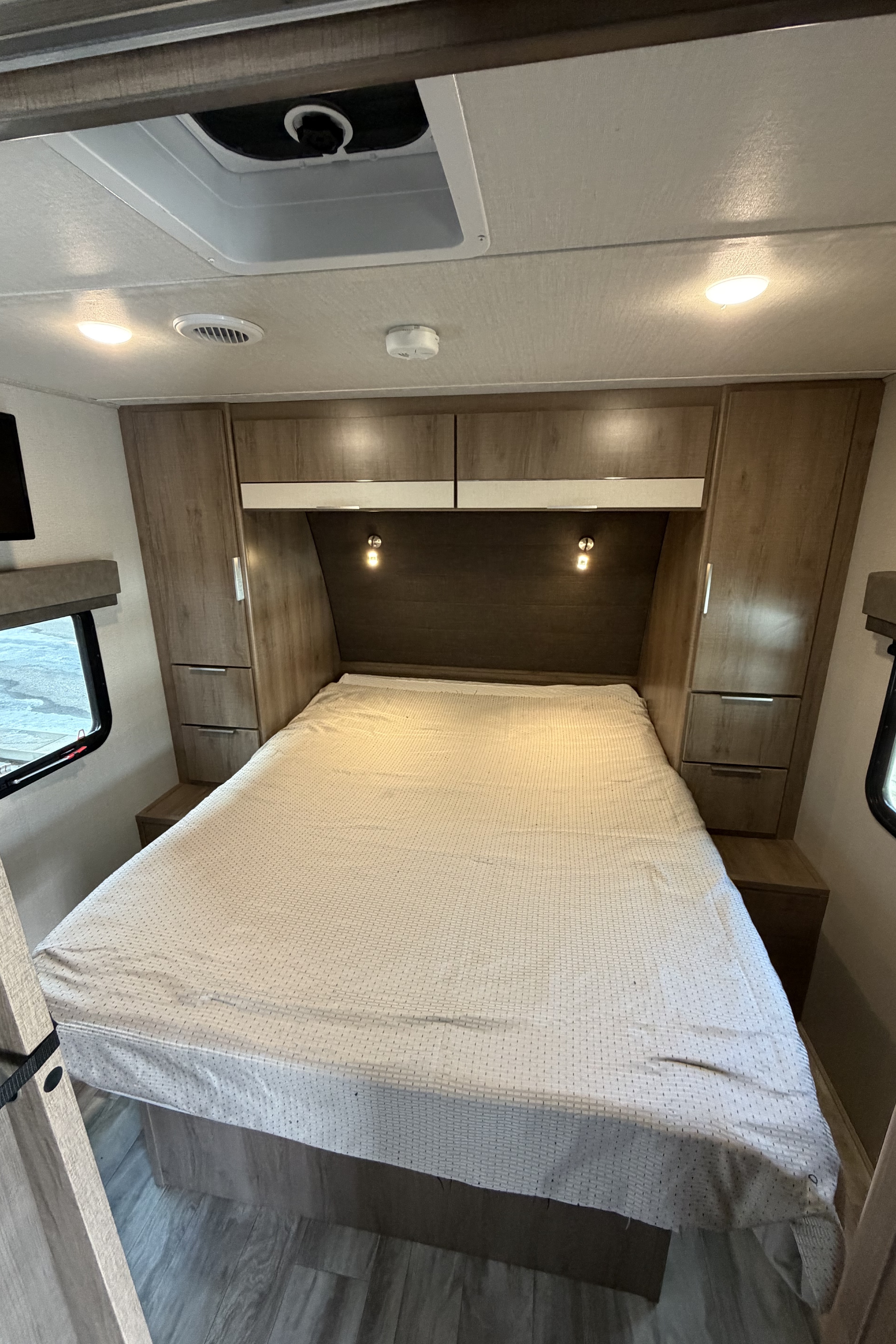 Pascale's Grand Design 2021 Grand Design Imagine XLS 23BHE Travel Trailer