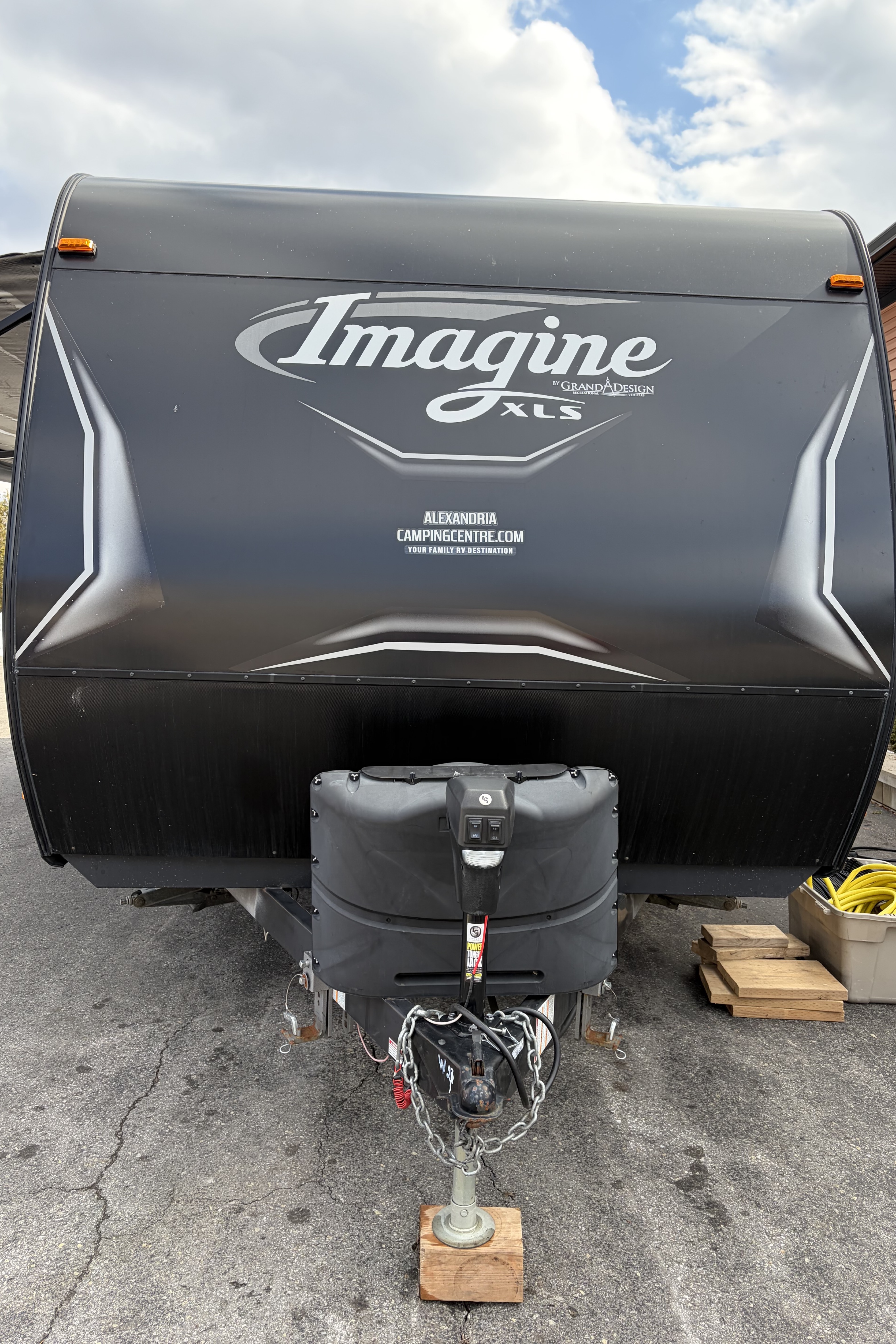Pascale's Grand Design 2021 Grand Design Imagine XLS 23BHE Travel Trailer