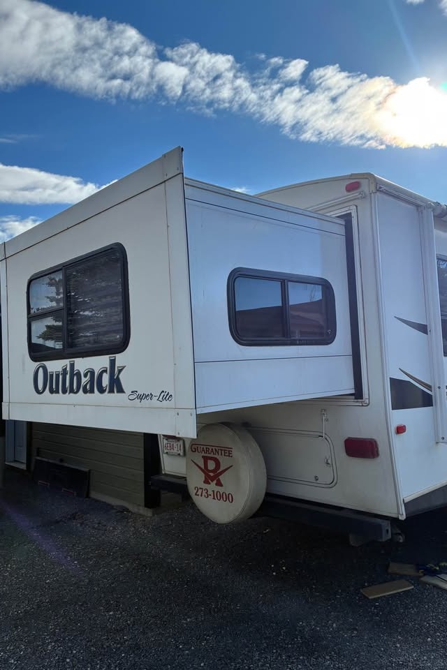Valene's Keystone Outback 210RS Ultra-light Travel Trailer