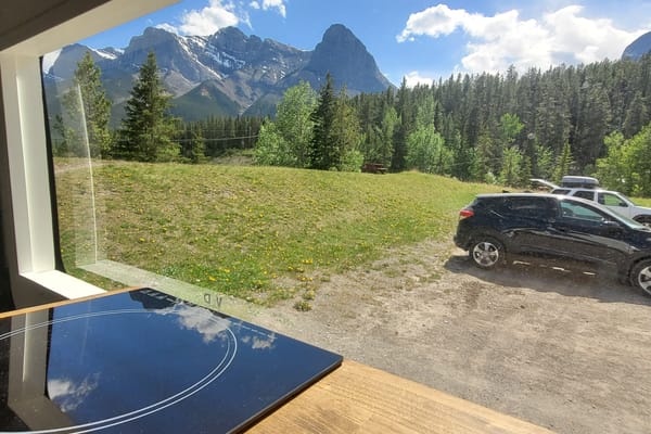 Cozy custom crafted van with Shower, Toilet, A/C , Heat, Solar and more