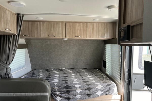 GVK's Winnebago Micro Minnie 1700bh Travel Trailer