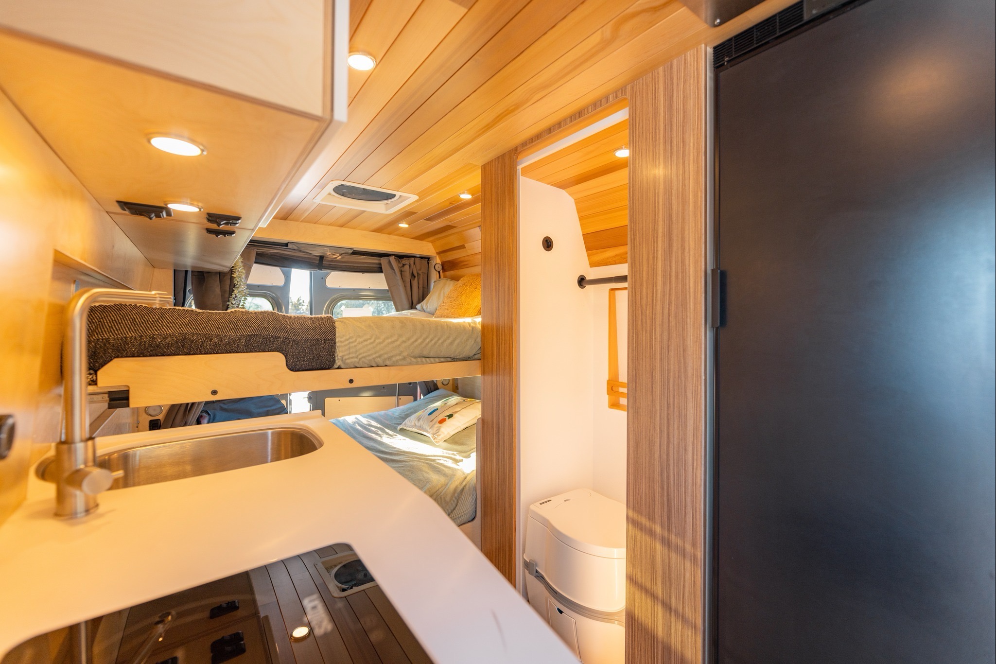 LIV - Vanlife camper 2025