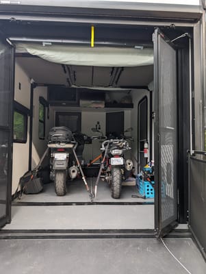 DELIVERY DISCOUNTED Motorcycle-golf Alliance RV 44V14 TOY Hauler