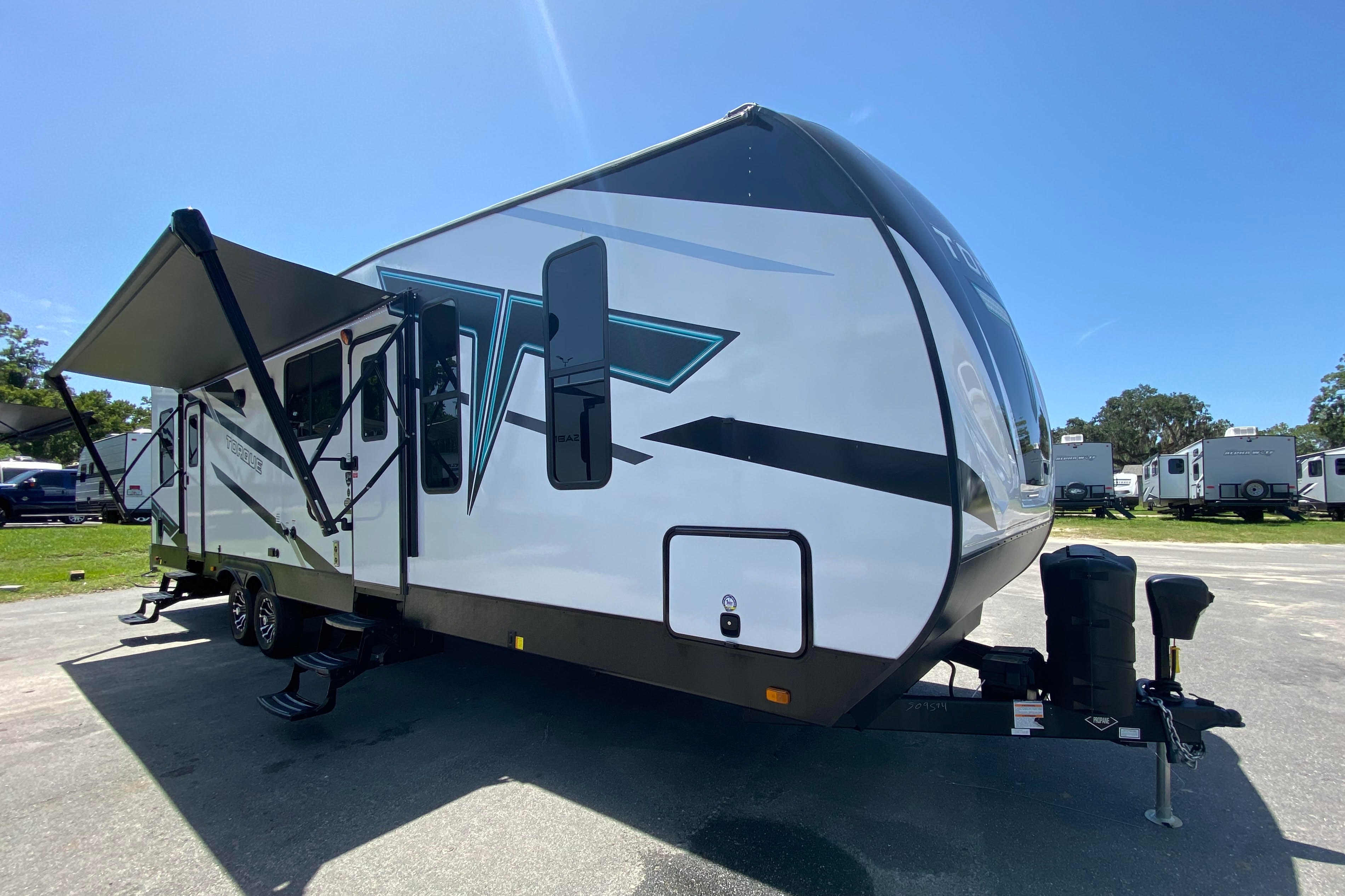Heartland T333 Travel Trailer / Toy Hauler