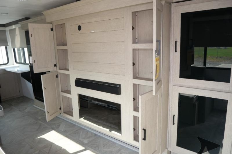 Lidia’s Wildwood Trailer with Views!!