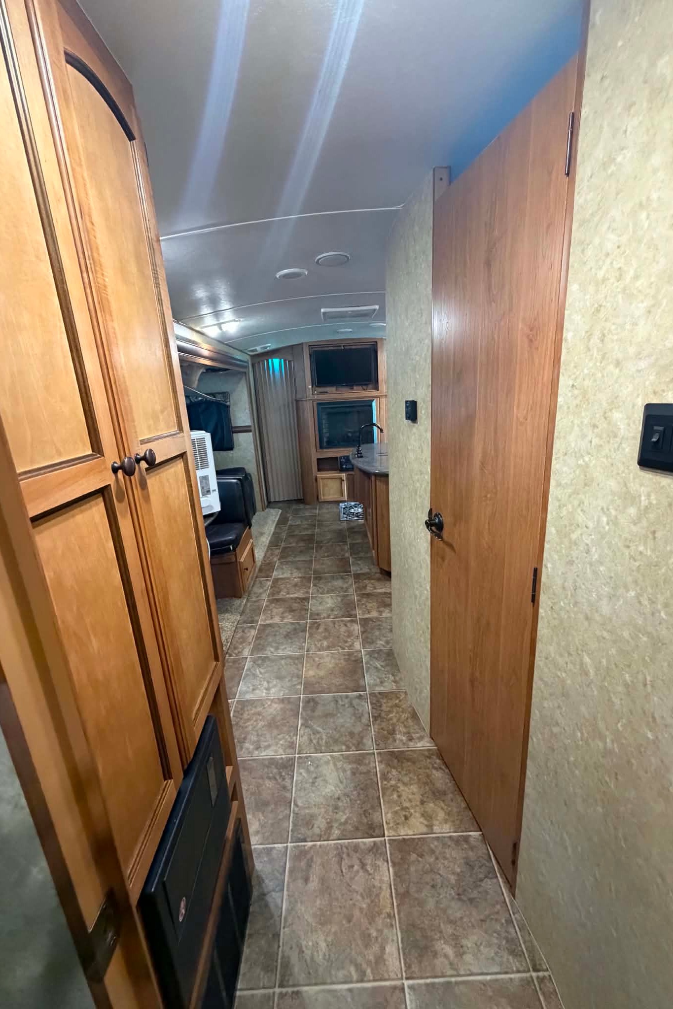 Clean Sunset Trail Travel trailer