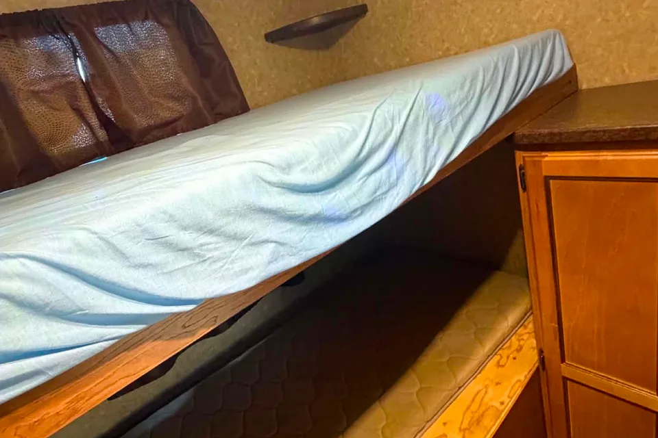Clean Sunset Trail Travel trailer