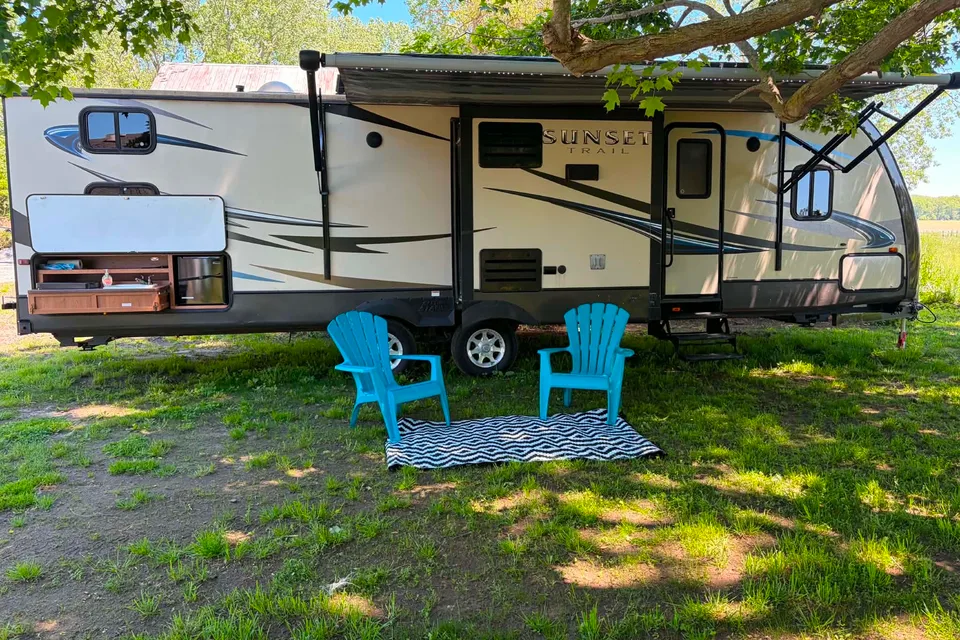 Clean Sunset Trail Travel trailer
