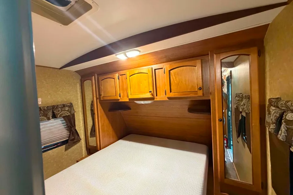 Clean Sunset Trail Travel trailer