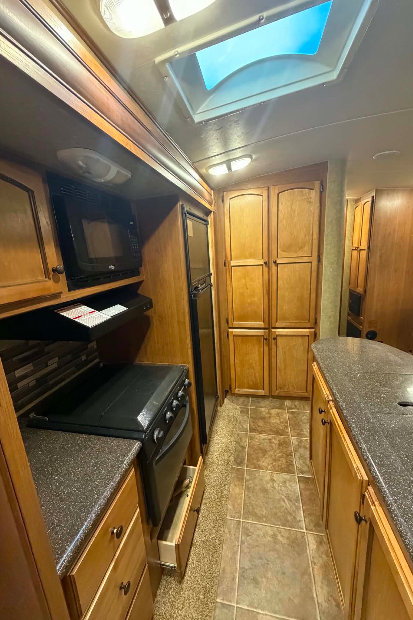 Clean Sunset Trail Travel trailer