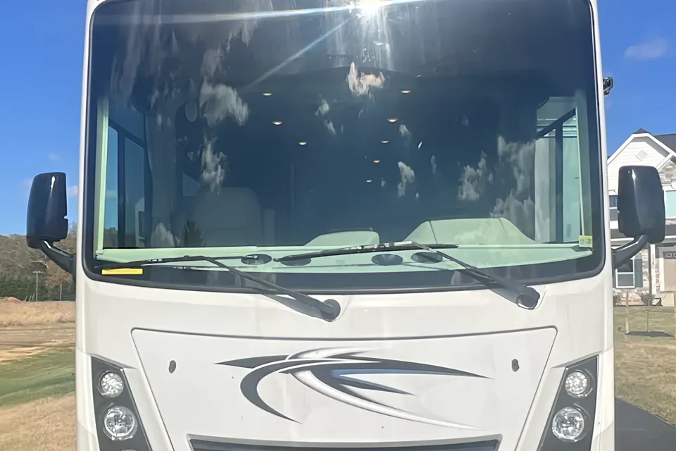 Thor Freedom Traveler A30 Class A