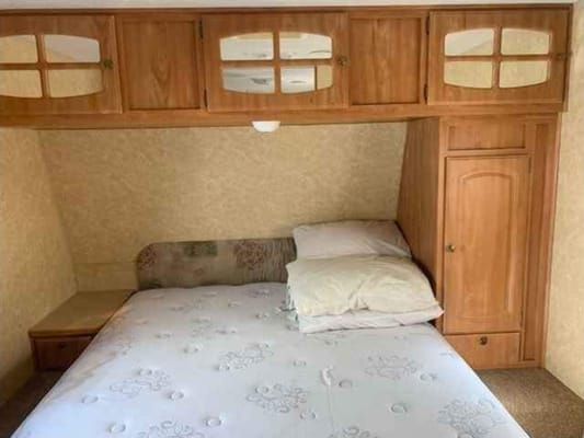 Lilly's Starcraft 77777 Travel Trailer