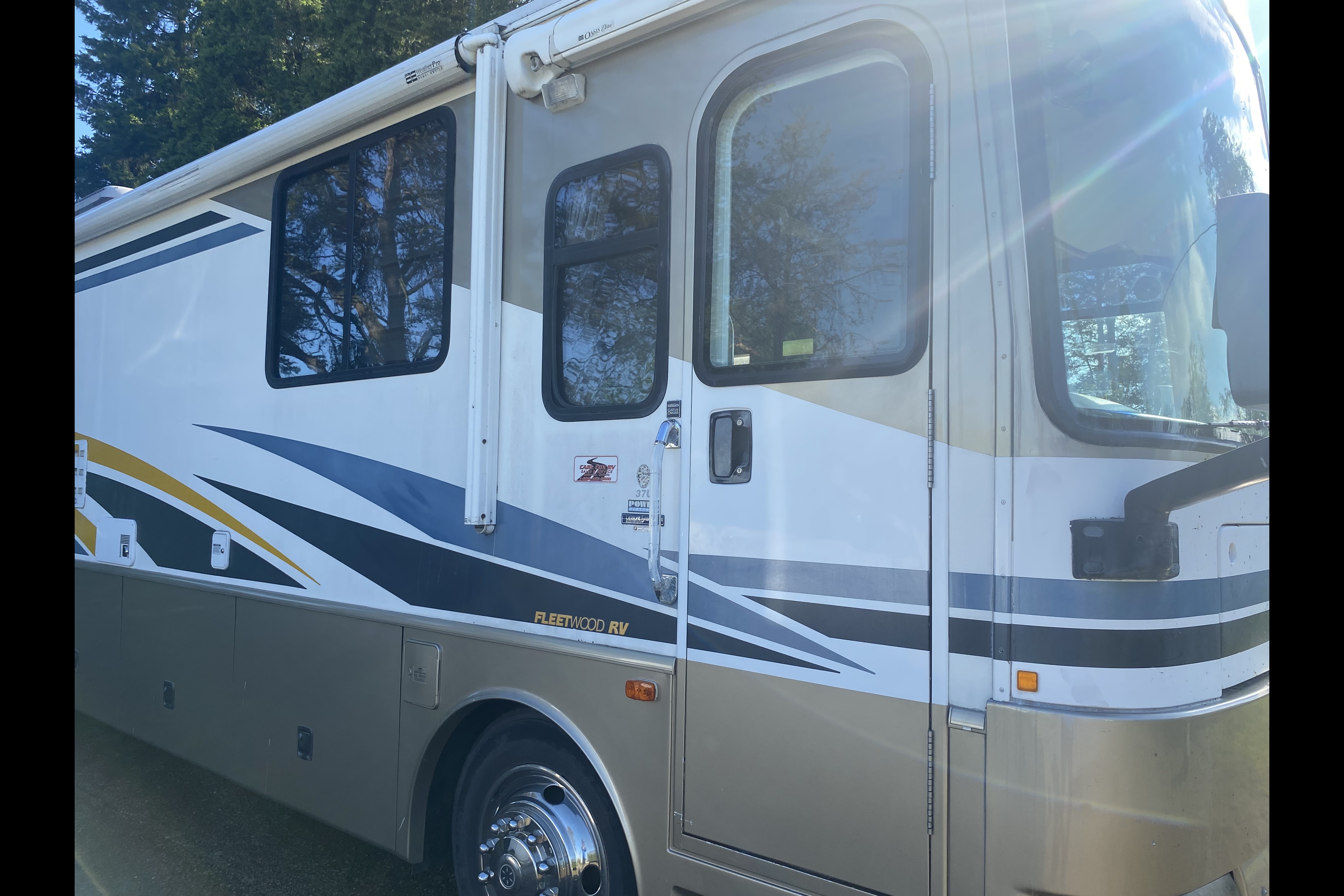 dustin's Fleetwood Bounder Class A