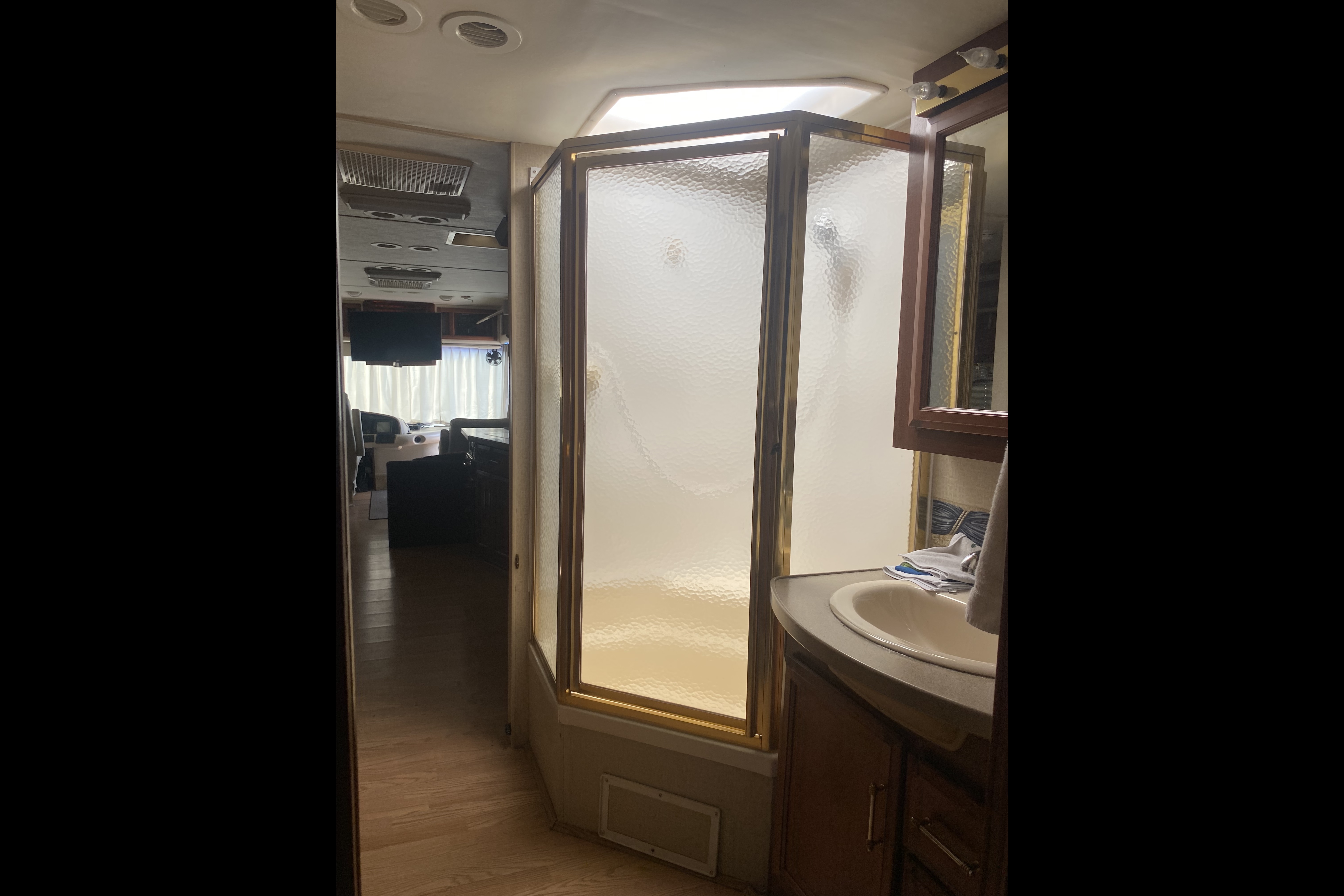 dustin's Fleetwood Bounder Class A