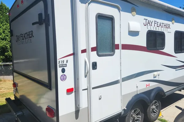 Jays Jayco JayFeather Hybrid