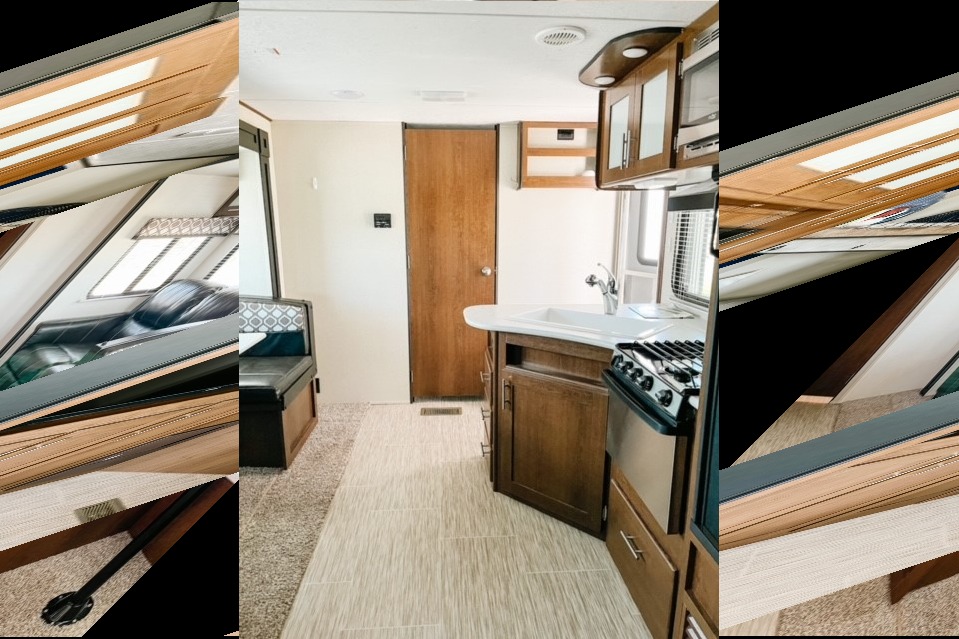 Mike's Prime Time Avenger 27DBS Travel Trailer