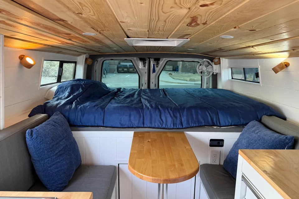 Van Vibes Rental -Rummel's Campervans