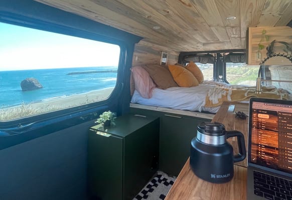 Danger O'Shea - Mercedes-Benz 2500 4x4 Low-Roof Sprinter Van (DIESEL)