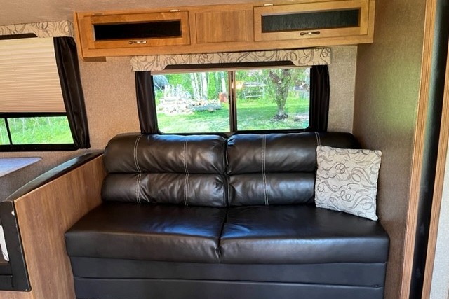 SBS Catalina Coachman Trailer with Roku Smart Tv Technology