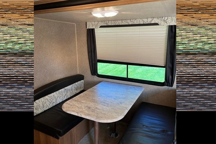 SBS Catalina Coachman Trailer with Roku Smart Tv Technology