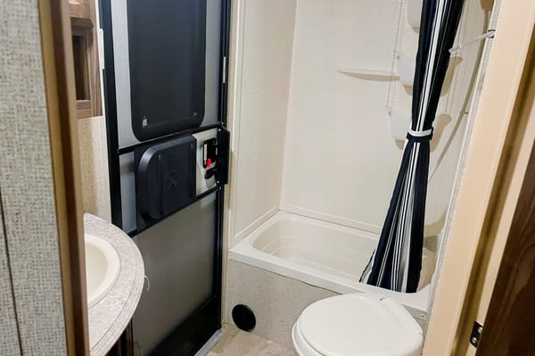 Coachman Apex ultra lite Travel Trailer