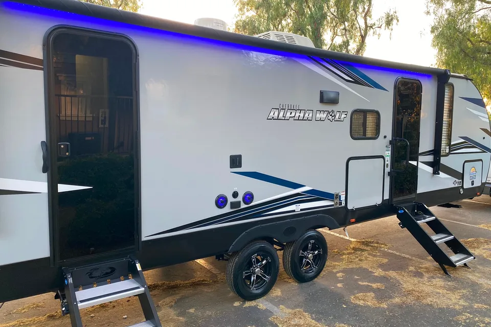 2022 Alpha Wolf Family Bunkhouse