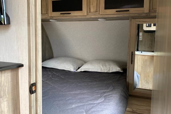 2022 Alpha Wolf Family Bunkhouse