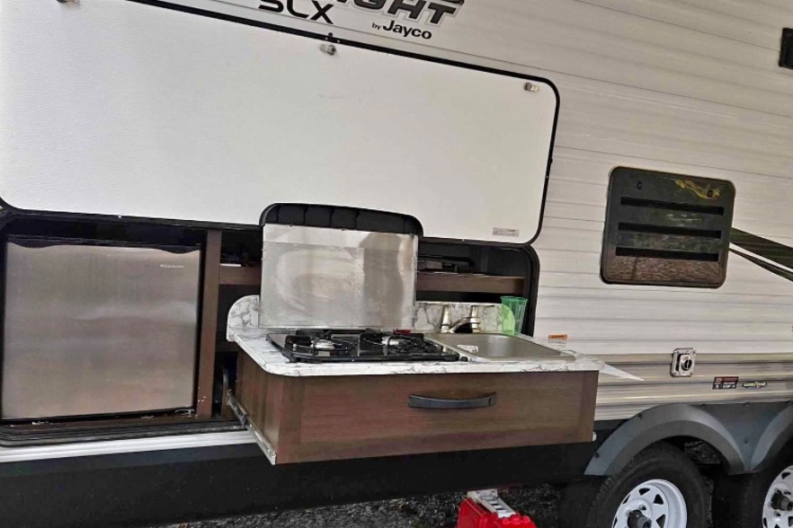 Drop off available. Jayco 242BHs Travel Trailer