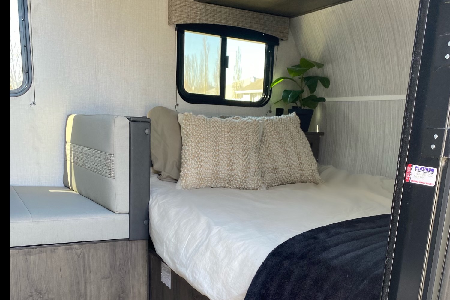 Forest River Viking 17BH Travel Trailer ***Light Weight SUV Towable***