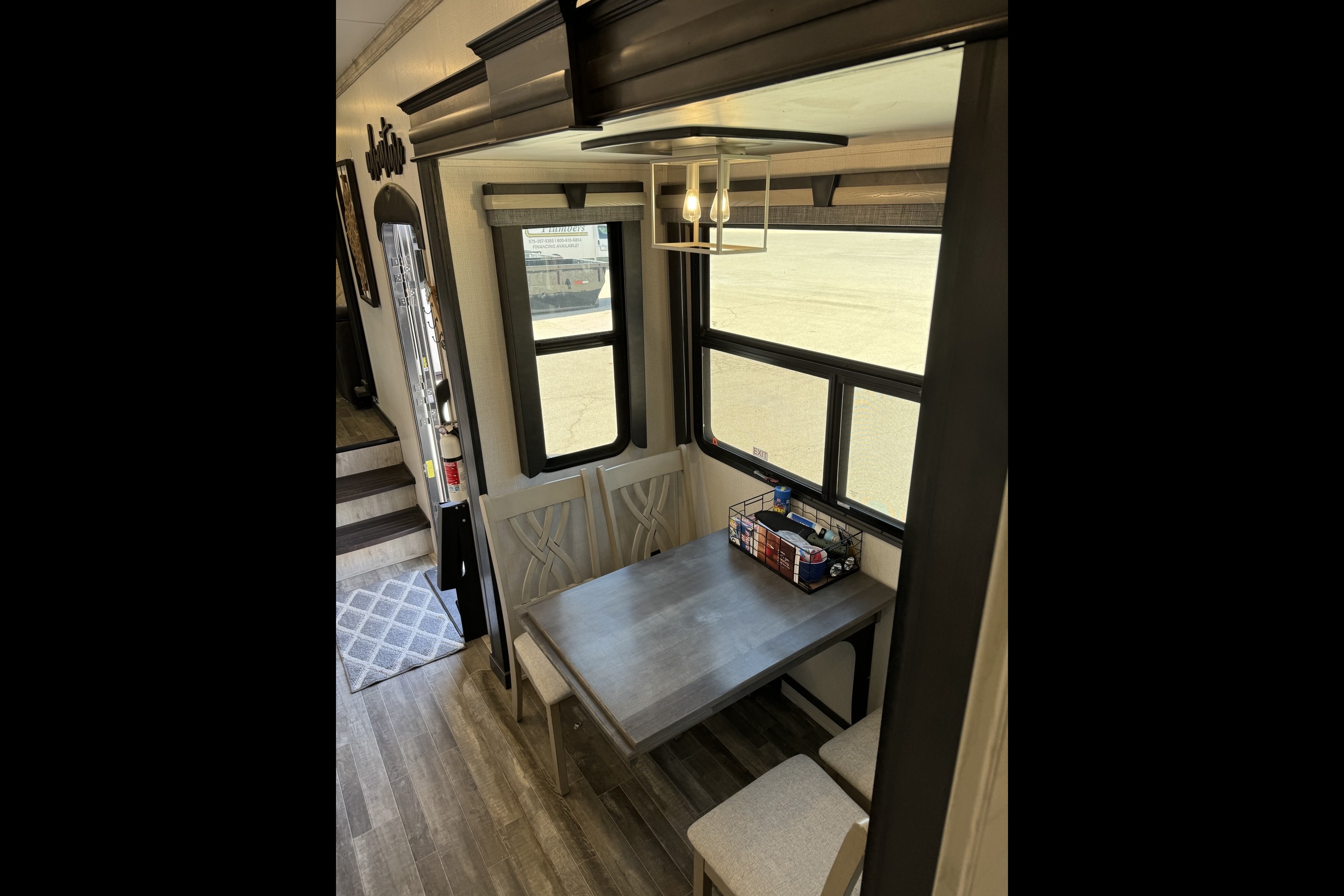 Glenn's 2022 ALPINE 3700FL Fifth Wheel