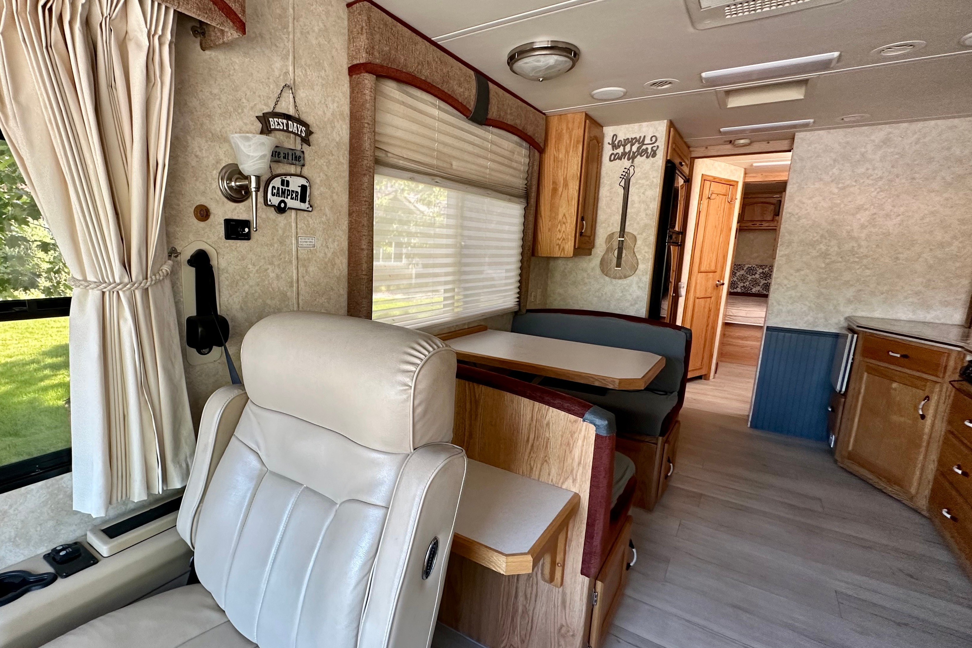 T1 Holiday Rambler Vacationer Class A