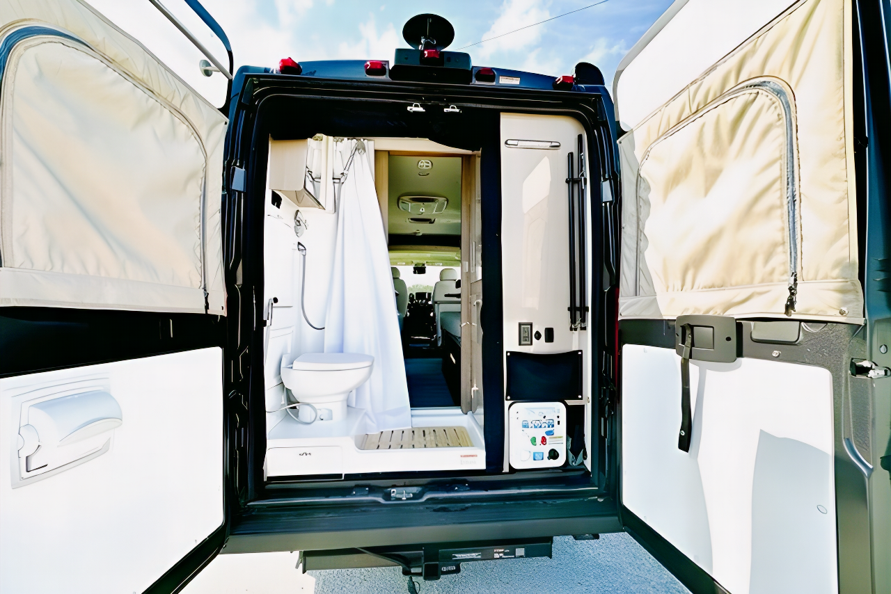 Justin's Winnebago Travato 59K Class B (VA)