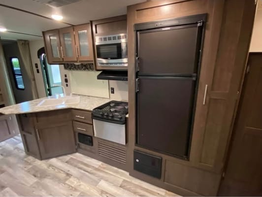 Dorothy's Keystone HideOut 274LHS Travel Trailer