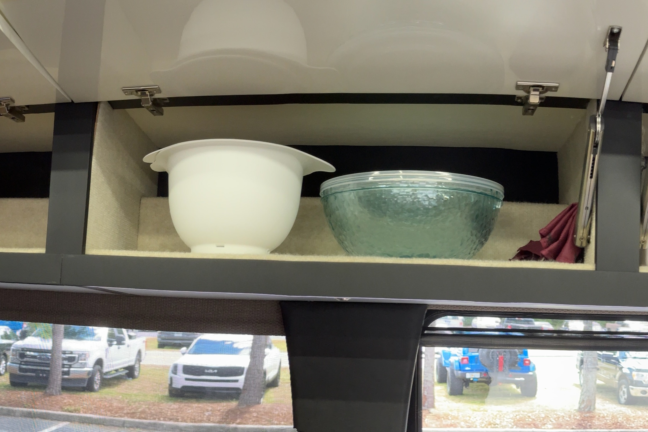 Awesome Contemporary Luxury RV Winnebago Horizon 42Q Class A