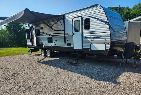 Nicole/Rob's Keystone Springdale Travel Trailer