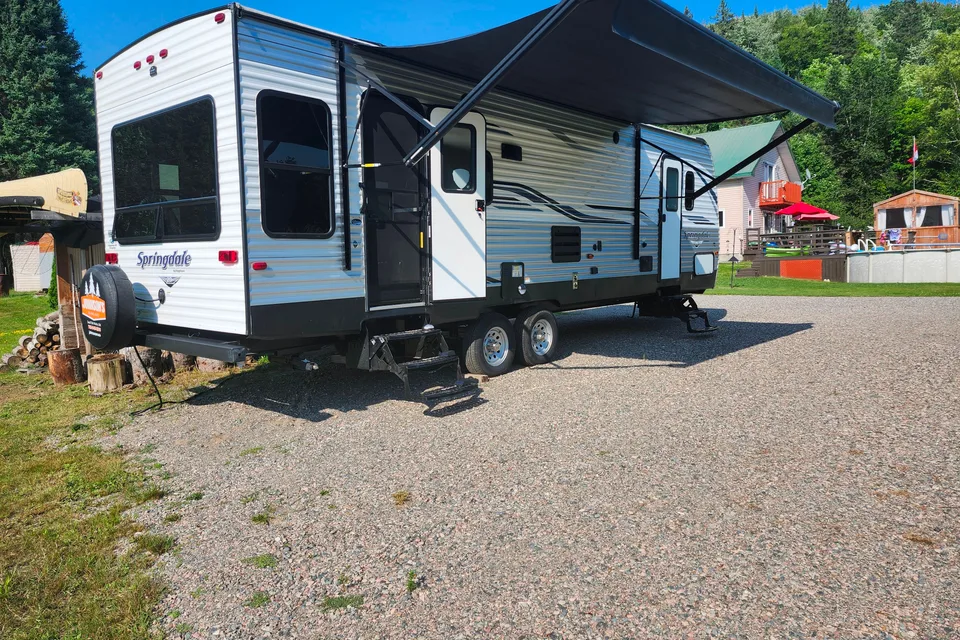 Nicole/Rob's Keystone Springdale Travel Trailer